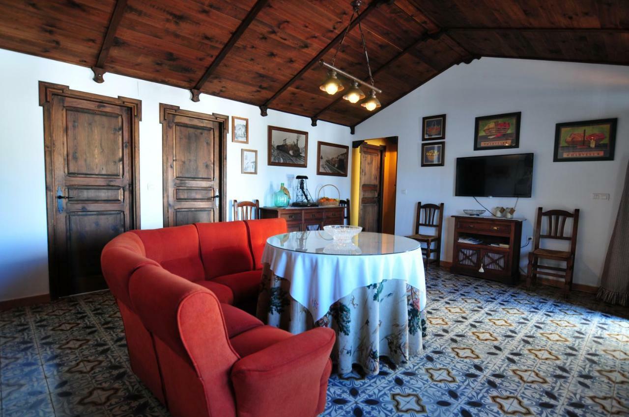 Zalamea la Real El Romerito旅馆 外观 照片